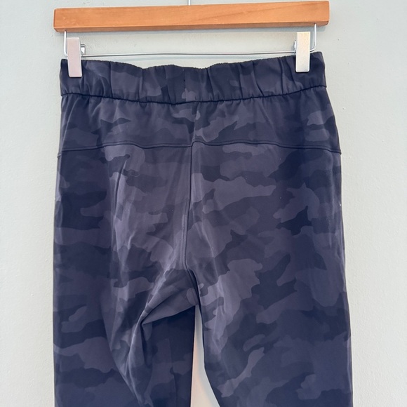 Lululemon Stretch High-Rise Jogger - Picture 8 of 12